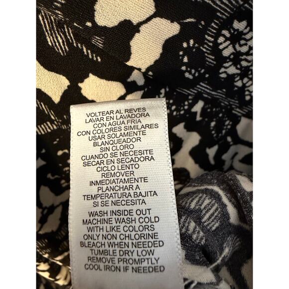 Daisy Fuentes Women’s tunic top gathered front black cream lace print plus Size - Picture 7 of 10